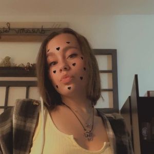 Meet your Posher, Chloe